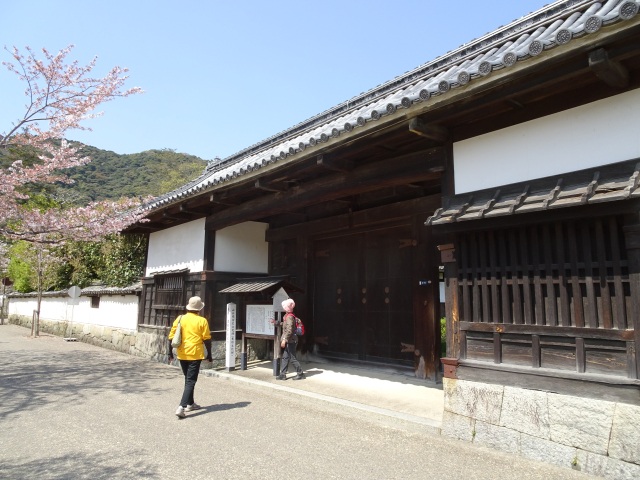 香川家長屋門