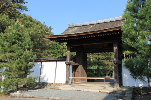 洞春寺山門