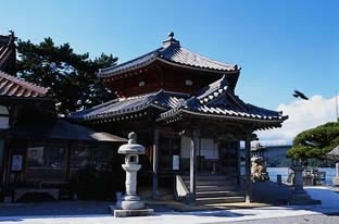 西堂寺六角堂