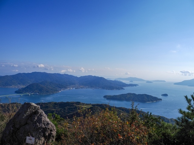 琴石山