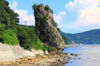 立岩