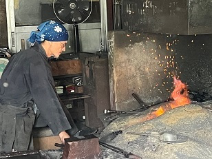 小刀作りワークショップ＜往復タクシー送迎付き＞
